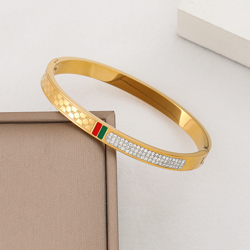 Gold Disc Love Letter Bracelet for Women - Simple Style
